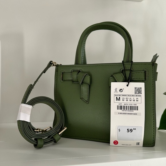 Zara Mini Green Bag with strap - Picture 2 of 9